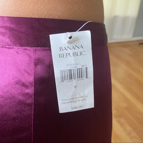 Banana Republic Maroon Skirt - Picture 9 of 9
